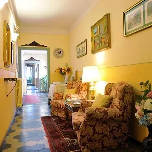 Guest house Bellevue House, Florence